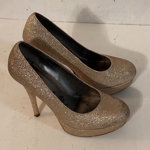 Brash Women's Sexy Gold Glitter High Heel Shoes - Picture 9 of 11